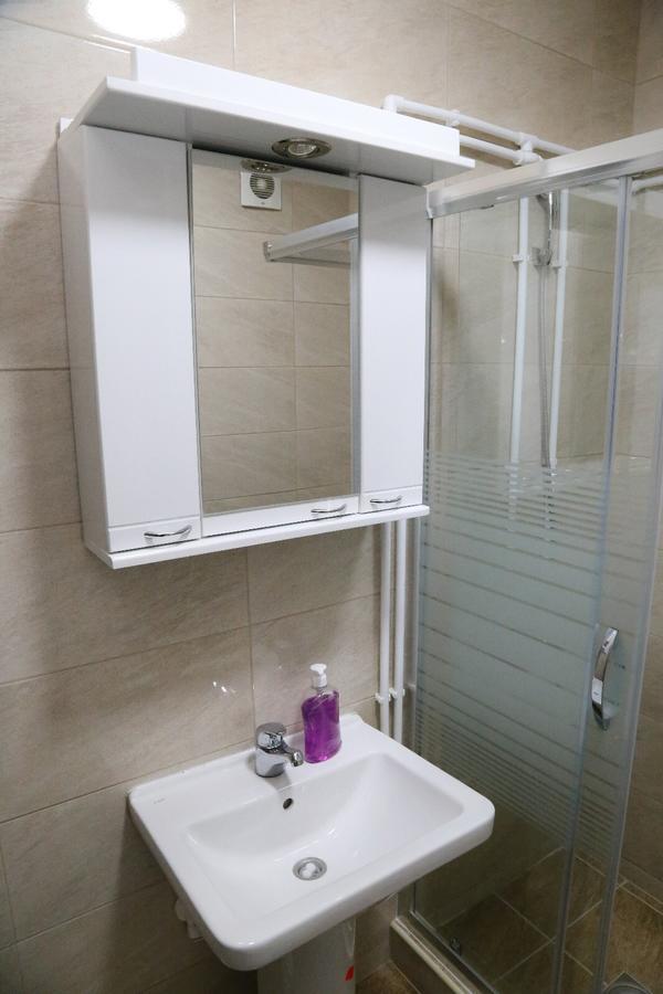 Comfort Inn Apartment 2 Novi Pazar Esterno foto